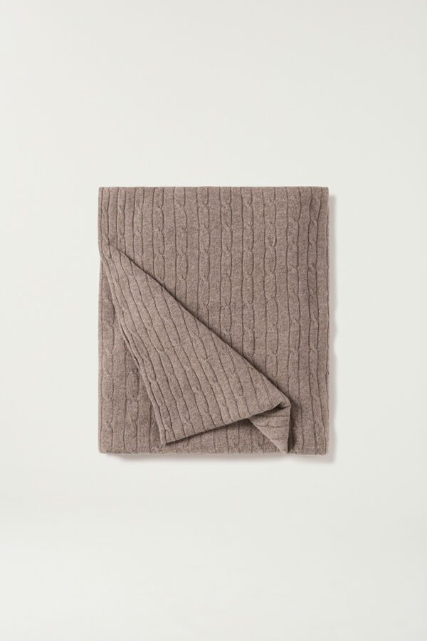 Cable Knit Cashmere throw blanket natural