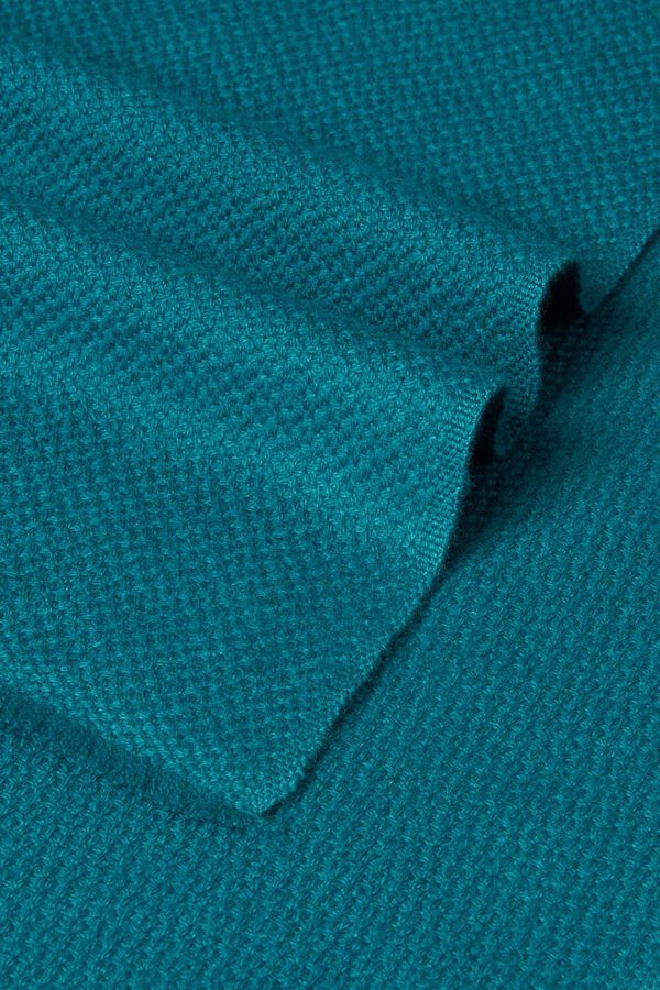 Close Up of Gatsby Cashmere Woven Scarf in Peacock colour